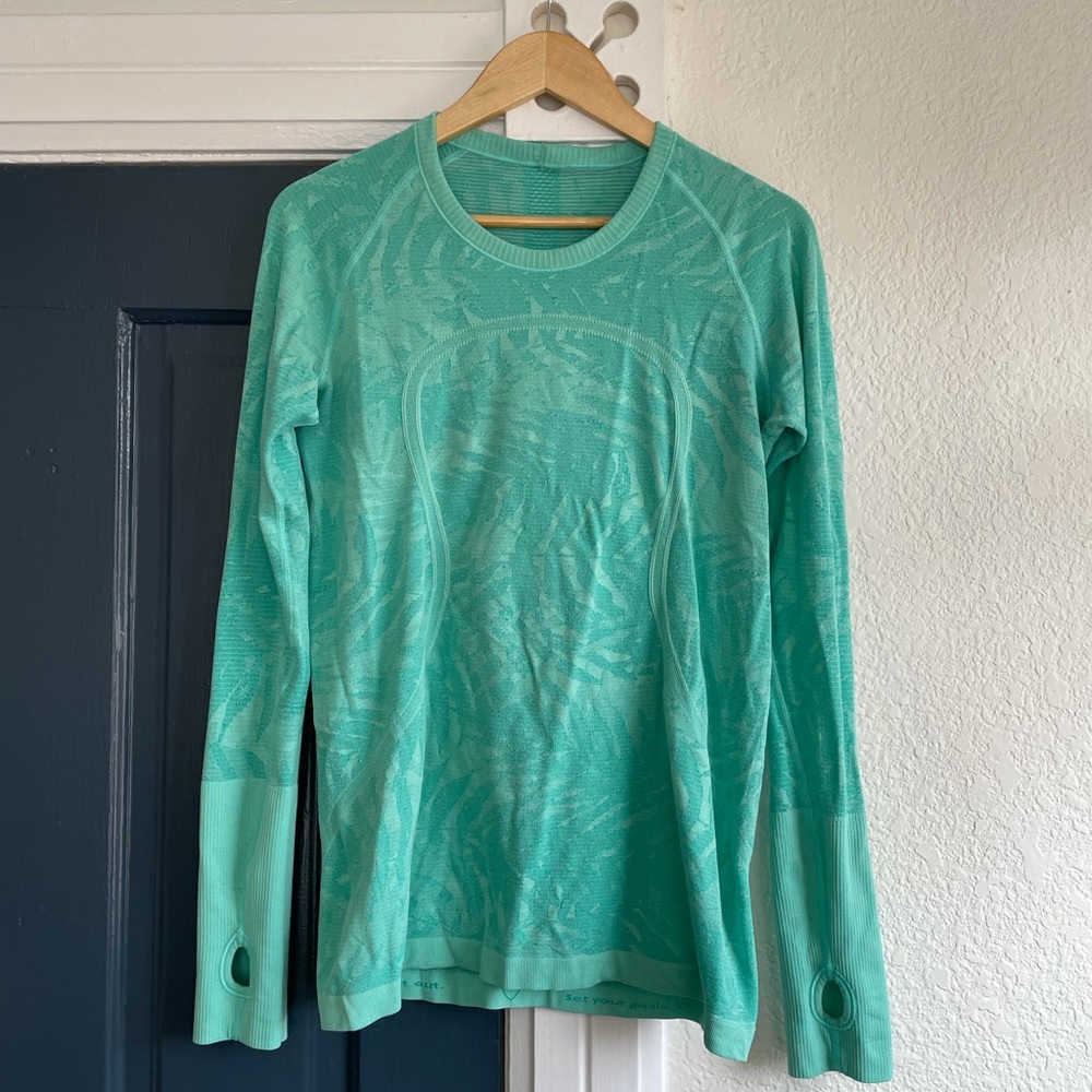 Lululemon long sleeve shirt